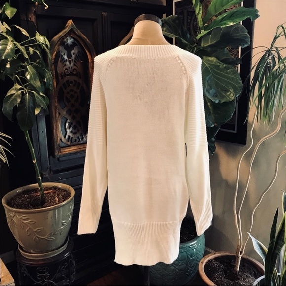 Destiny lace up winter white tunic sweater - Picture 10 of 11